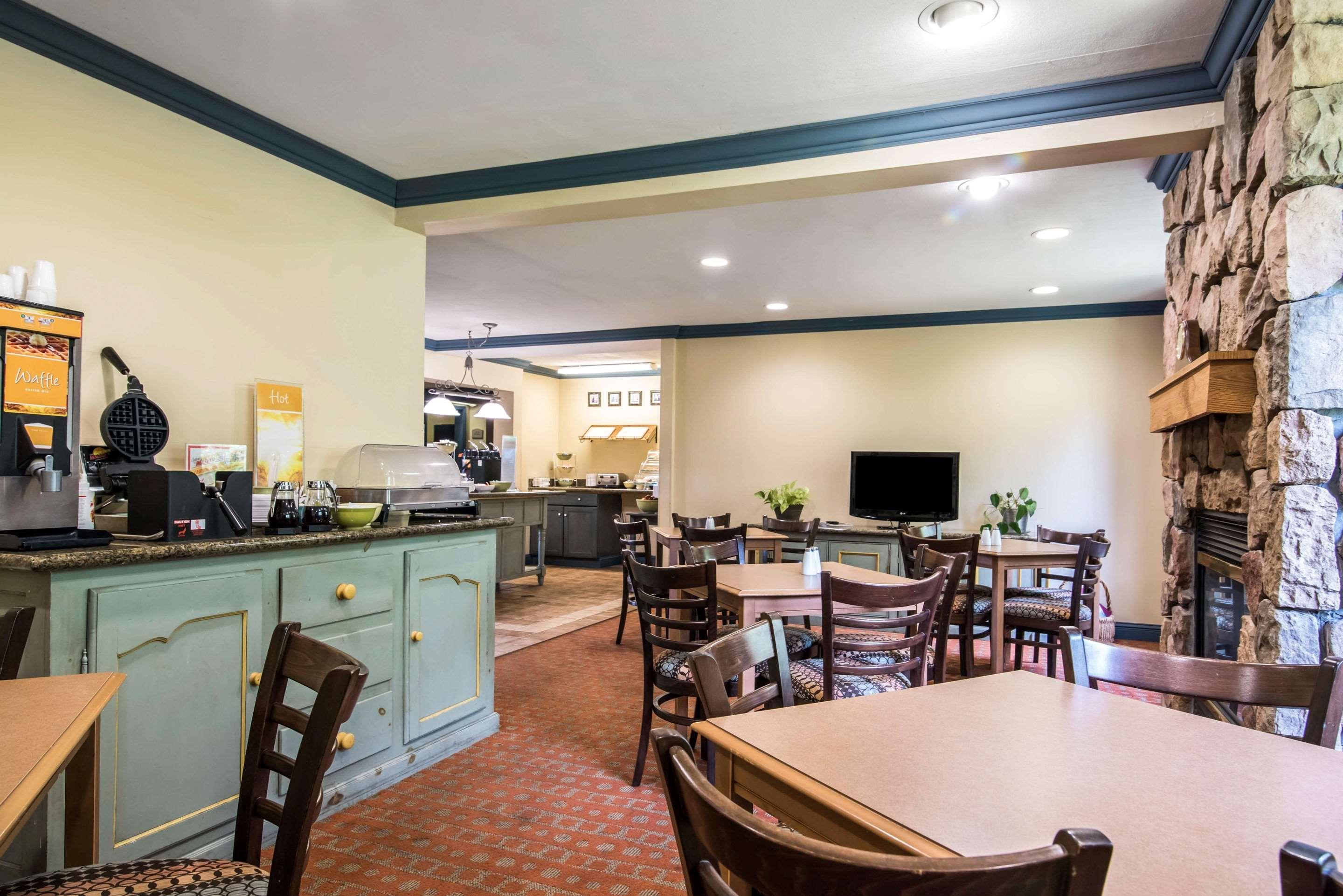 Quality Inn Cortland - University Area Extérieur photo