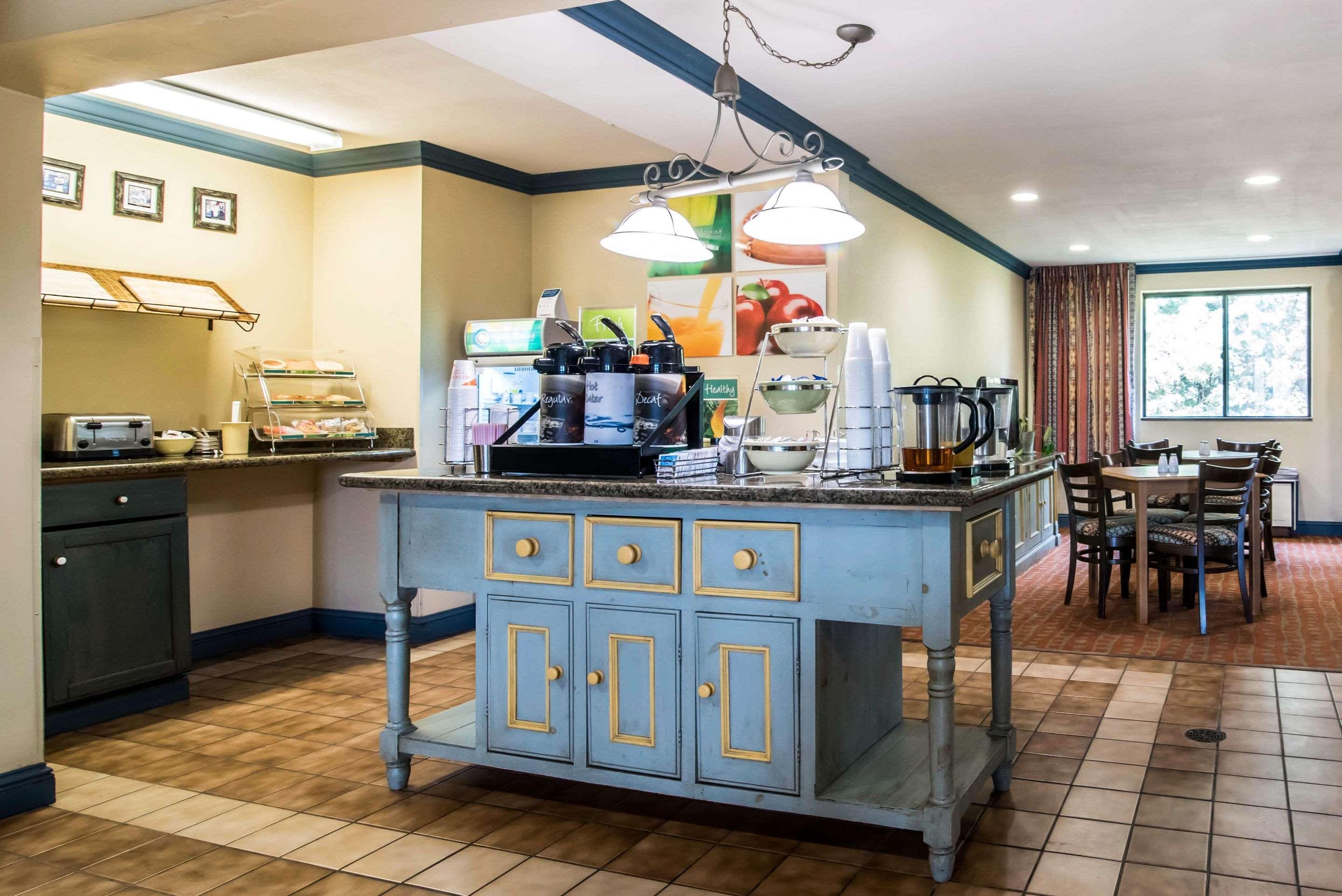 Quality Inn Cortland - University Area Extérieur photo